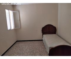 Casa en venta en Morón de la Frontera (Sevilla) en zona Semicentro con unos 100