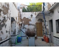 Casa en venta en Morón de la Frontera (Sevilla) en zona Semicentro con unos 100