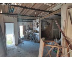 Casa en venta en Morón de la Frontera (Sevilla) en zona Semicentro con unos 100