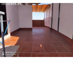 Casa en venta en Morón de la Frontera (Sevilla) en zona Semicentro con unos 100
