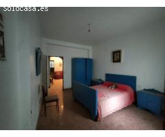Casa en venta en Morón de la Frontera (Sevilla) en zona Semicentro con unos 100