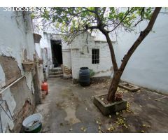 Casa en venta en Morón de la Frontera (Sevilla) en zona Semicentro con unos 100