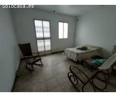 Casa en venta en Morón de la Frontera (Sevilla) en zona Semicentro con unos 100
