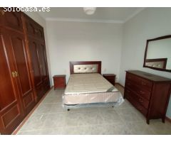 Apartamento de 3 dormitorios, cerca de la playa y del centro de LAmpolla