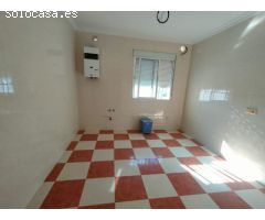 Apartamento de 3 dormitorios, cerca de la playa y del centro de LAmpolla