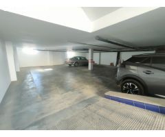 Apartamento de 3 dormitorios, cerca de la playa y del centro de LAmpolla