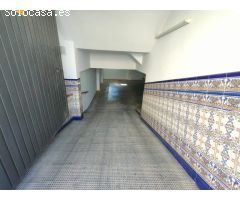 Apartamento de 3 dormitorios, cerca de la playa y del centro de LAmpolla