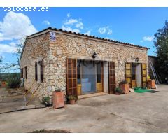 Casa rústica con 221 m2 y parcela 7.281 m2 entre Manacor y Felanitx