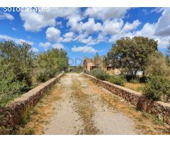 Casa rústica con 221 m2 y parcela 7.281 m2 entre Manacor y Felanitx