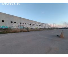 Nave industrial con 8.000 m2 construidos y 21.144 m2 de solar en POLIGONO SES