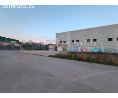 Nave industrial con 8.000 m2 construidos y 21.144 m2 de solar en POLIGONO SES