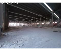 Nave industrial con 8.000 m2 construidos y 21.144 m2 de solar en POLIGONO SES