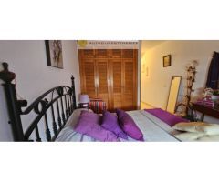 Ático de tres habitaciones La Camella, esquina.