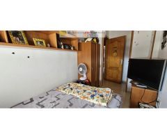 Ático de tres habitaciones La Camella, esquina.