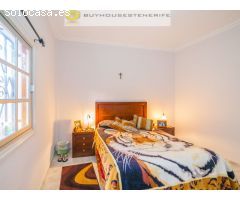 Casa adosada de 360 m2 /Vídeo disponible.