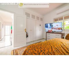 Casa adosada de 360 m2 /Vídeo disponible.