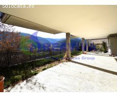 Esplendor en el Balcó del Pirineu: Casa de 3 Plantas con Vistas Impresionantes
