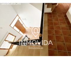 CASA REFORMADA CON PISCINA EN VALLADA