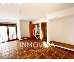 CASA REFORMADA CON PISCINA EN VALLADA