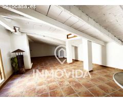CASA REFORMADA CON PISCINA EN VALLADA