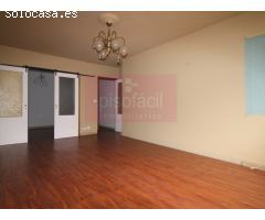 Centro histórico de Lugo, apartamento con ascensor y garaje