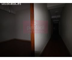 Centro histórico de Lugo, apartamento con ascensor y garaje