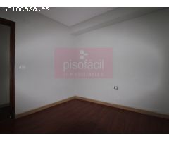 Centro histórico de Lugo, apartamento con ascensor y garaje