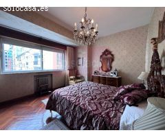 Piso de cuatro dormitorios al lado de Ramón Ferreiro con todos los servicios!!!