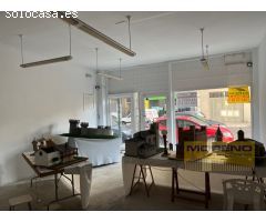 CASA EN EL CENTRO URBANO CON ACCESO A 2 CALLES.