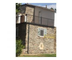 CASA DE PIEDRA EN EL CAMINO DE SANTIAGO CON PARCELA