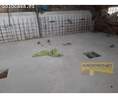 CASA DE PIEDRA CON PROYECTO PARA ALBERGUE O PENSIÓN