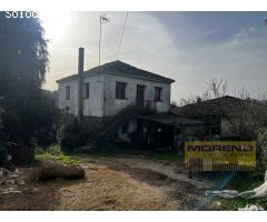 MAGNIFICA PROPIEDAD TOTALMENTE CERRADA.