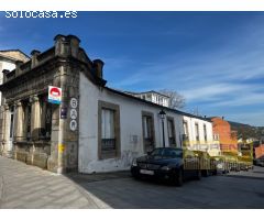 EDIFICIO EMBLEMATICO EN CAMINO SANTIAGO