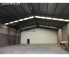 Nave industrial en alquiler en Alzira.