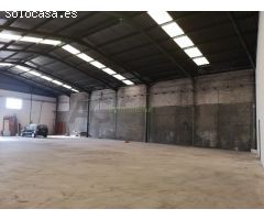 Nave industrial en alquiler en Alzira.