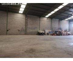Nave industrial en alquiler en Alzira.