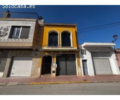 CASA EN VENTA EN LLAURI