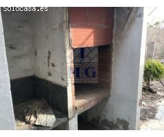 CASA CON PARCELA - REFORMAR
