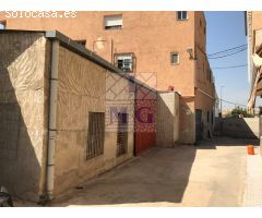 LOCAL PRIMERA LINEA