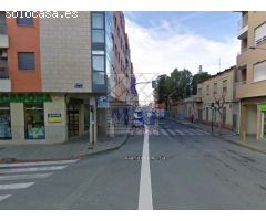 LOCAL COMERCIAL PRIMERA LINEA