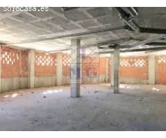 LOCAL COMERCIAL / FACHADA 3 CALLES