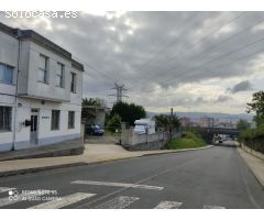 Casa en núcleo urbano (Santamarina) con parcela