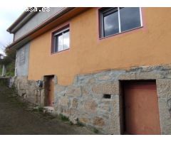 Casa con finca en Arbo(PONTEVEDRA)
