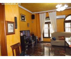 SE VENDE PISO CON GARAJE