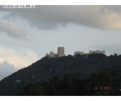 SE ALQUILA O SE VENDE CASA ADOSADA
