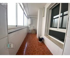 CASAGENCIA INMOBILIARIA VENDE...PISO DE CUATRO HABITACIONES Y DOS BAÑOS EN EL