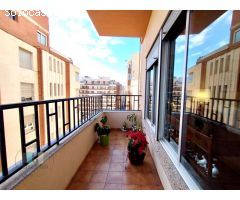 AMPLIO PISO EN PLENO CENTRO CON CUATRO HABITACIONES Y DOS BAÑOS