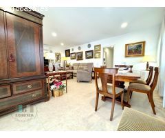 CASAGENCIA INMOBILIARIA VENDE..VILLA en segunda fila de playa totalmente