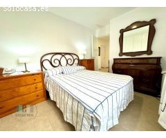 CASAGENCIA INMOBILIARIA VENDE..VILLA en segunda fila de playa totalmente