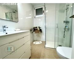 CASAGENCIA INMOBILIARIA VENDE..VILLA en segunda fila de playa totalmente